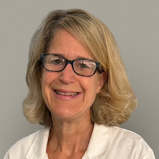 Judy Fetters Headshot (1)